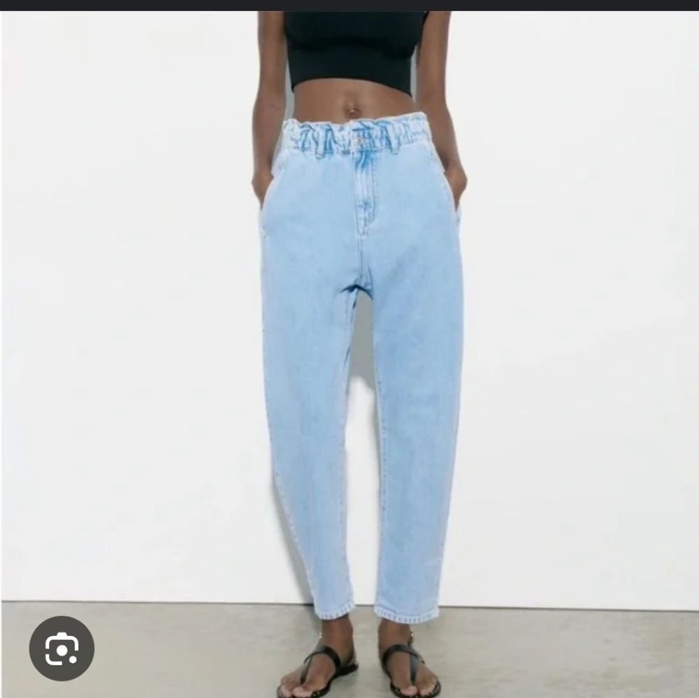ZARA Women's Size 6 Baggy Fit High Rise Light Blue Denim Jeans
